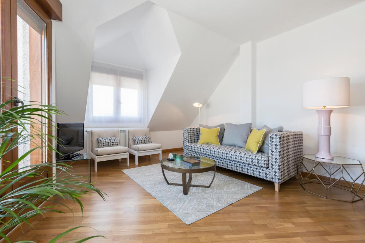 Apartamento Boutique Con Terraza Y Vistas Al Mar. Porto Vilanova Вилануева де Ароса Екстериор снимка