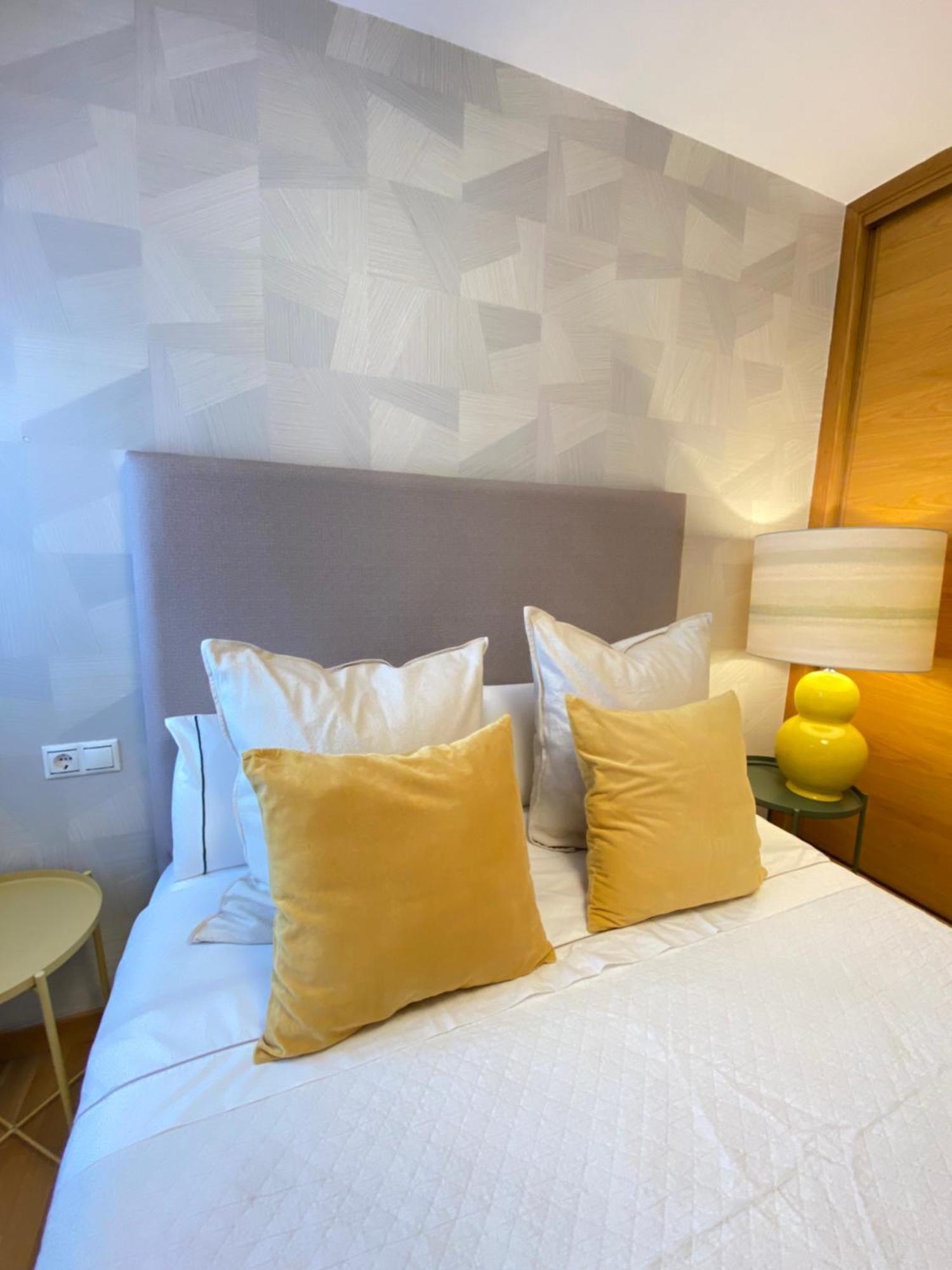 Apartamento Boutique Con Terraza Y Vistas Al Mar. Porto Vilanova Вилануева де Ароса Екстериор снимка